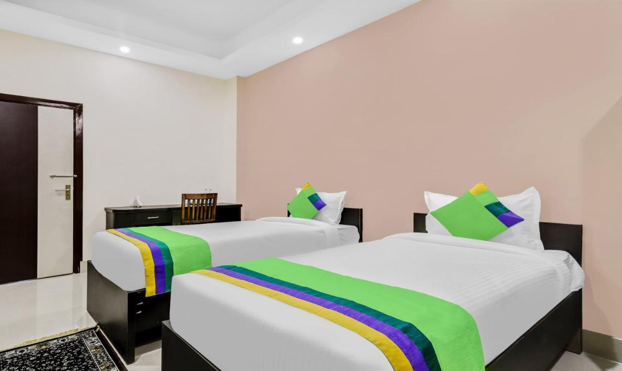 Treebo Hotel Mobi Vip Airport Ґувахаті Екстер'єр фото