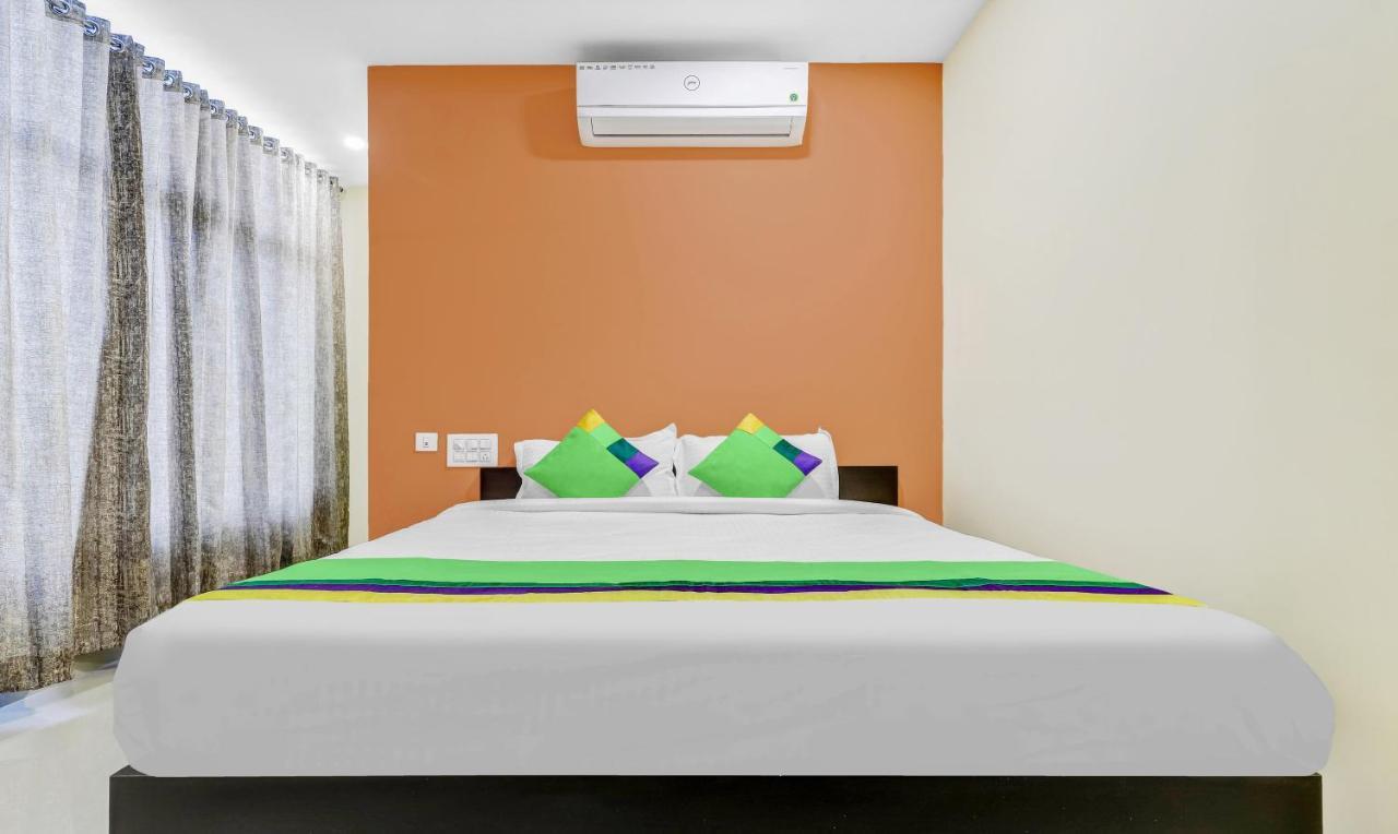 Treebo Hotel Mobi Vip Airport Ґувахаті Екстер'єр фото