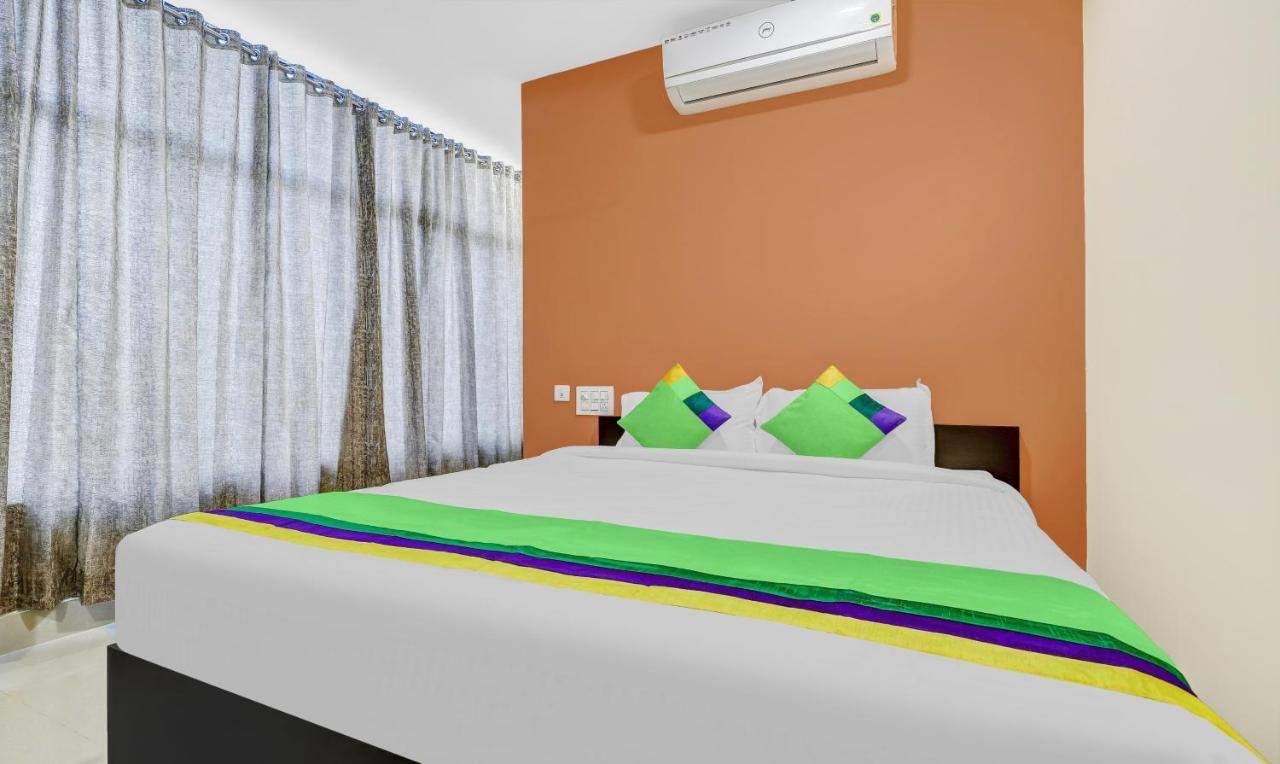 Treebo Hotel Mobi Vip Airport Ґувахаті Екстер'єр фото