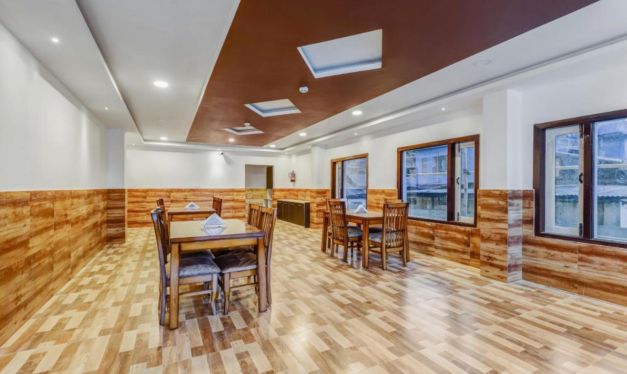 Treebo Hotel Mobi Vip Airport Ґувахаті Екстер'єр фото